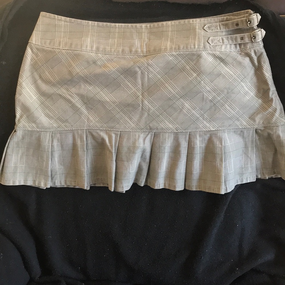Pleated skirt